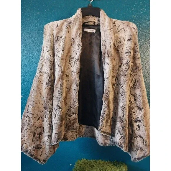WD NY Faux Fur Vest Women Size Large Open Front Cream, Brwn and Gray - Picture 2 of 9